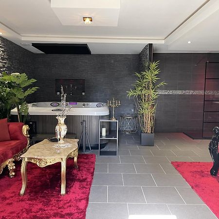 O Venus Spa Sin-le-Noble Exterior foto